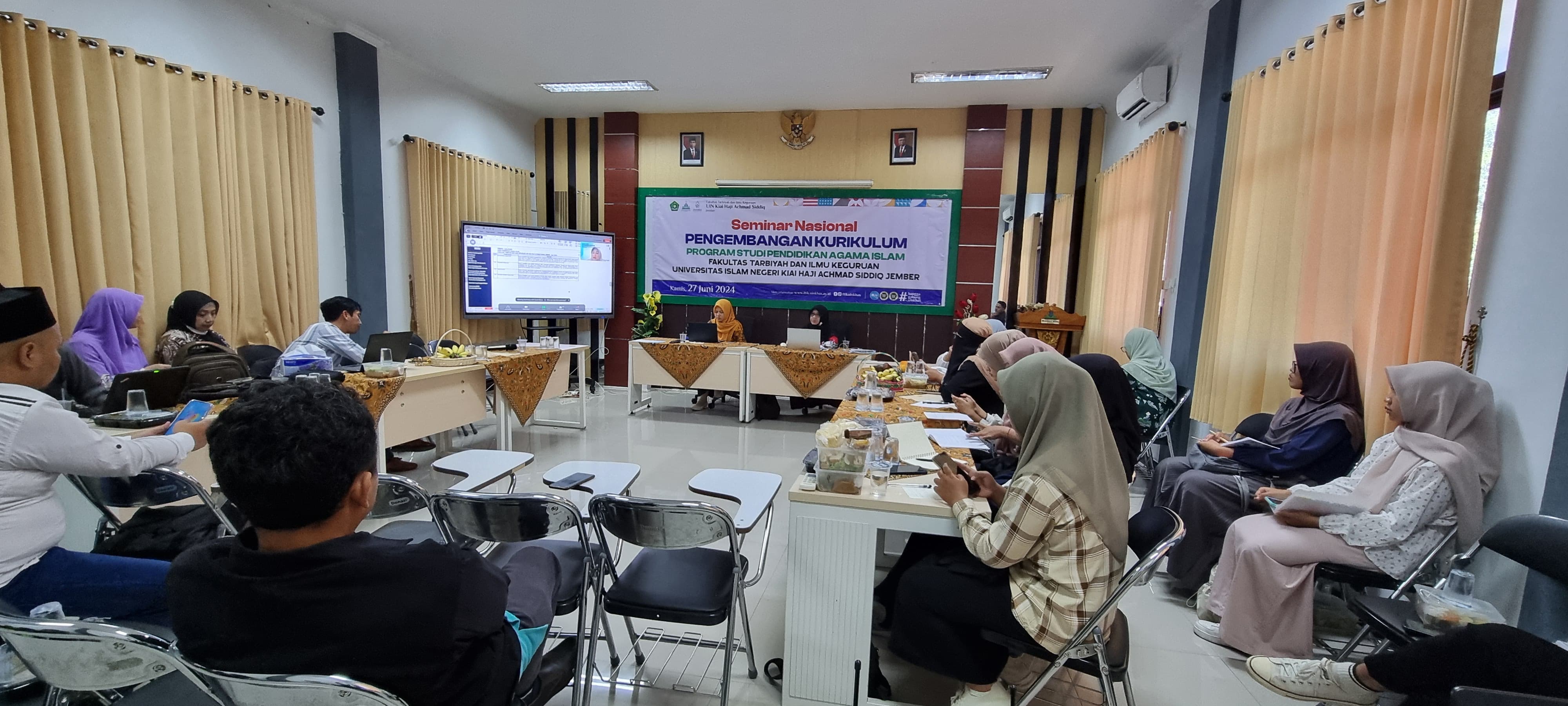 Prodi Pendidikan Agama Islam  Menggandeng Ketua Perkumpulan PAI Indonesia dalam Seminar Pengembangan Kurikulum